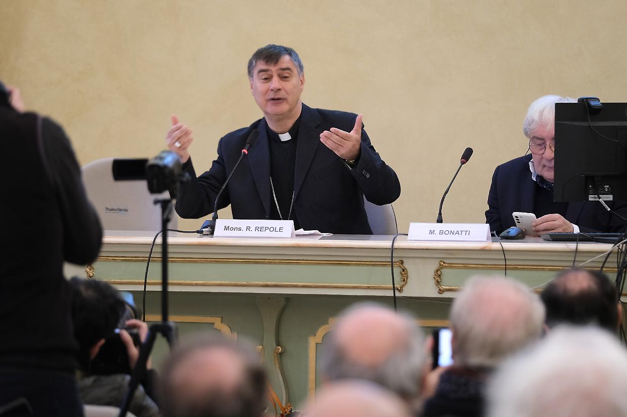 L'Ostensione della Sindone nel 2025 sarà riservata a mille giovani