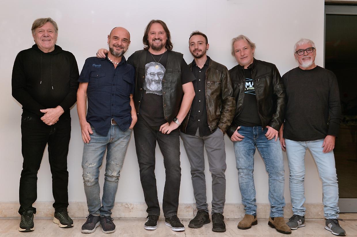 Celebrando i 60 anni di musica dei Nomadi: "Un viaggio tra successi, storie e amicizie"