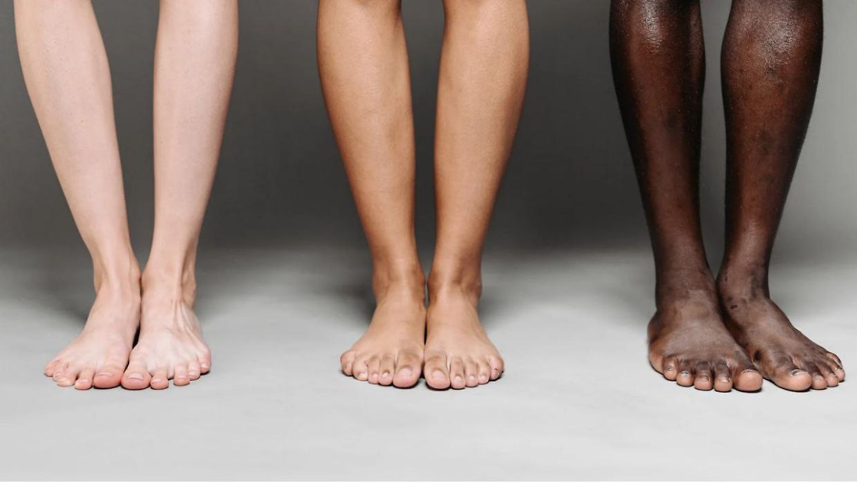 Volete vedere i piedi delle Star ( e fargli una recensione?) Wikifeet è il sito che fa per voi