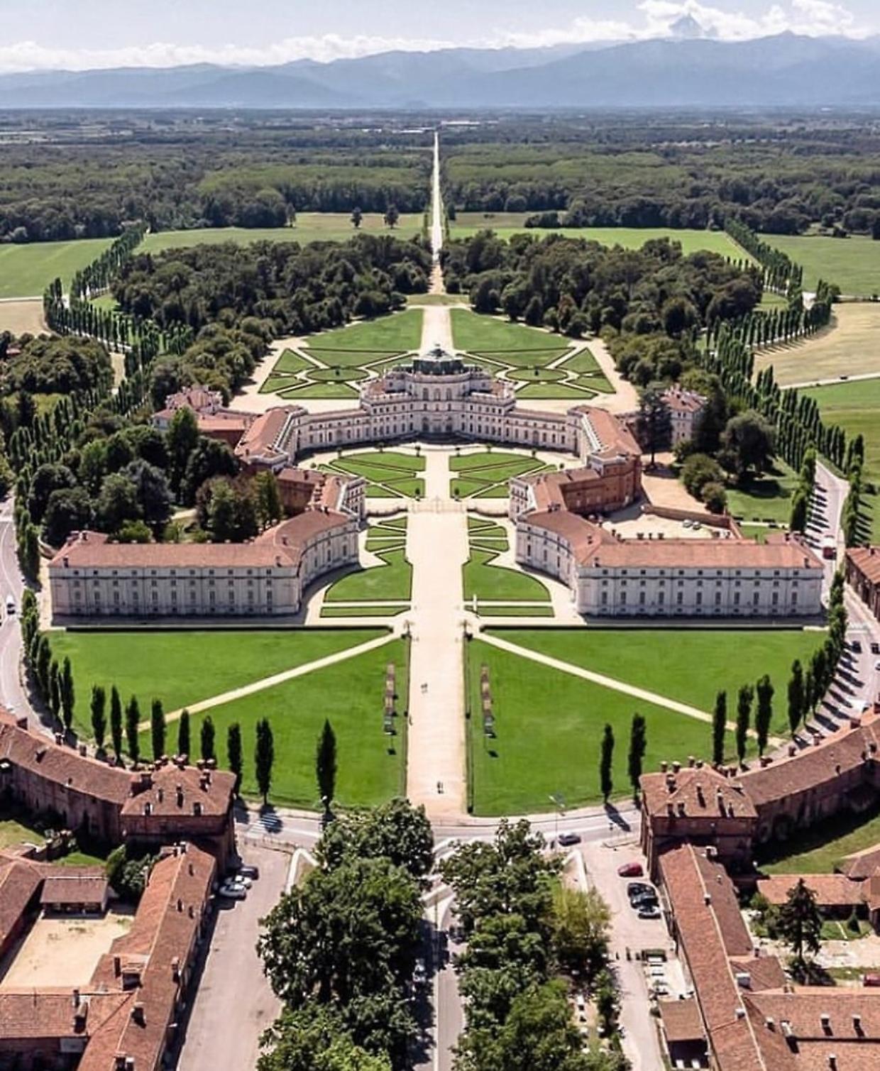 La Palazzina di Caccia di Stupinigi propone un'immersione unica nella caccia reale del Settecento (Fonte Instagram)