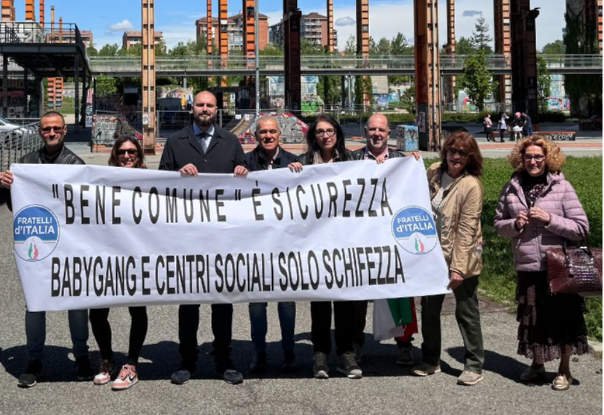 Flash mob per la sicurezza a Parco Dora