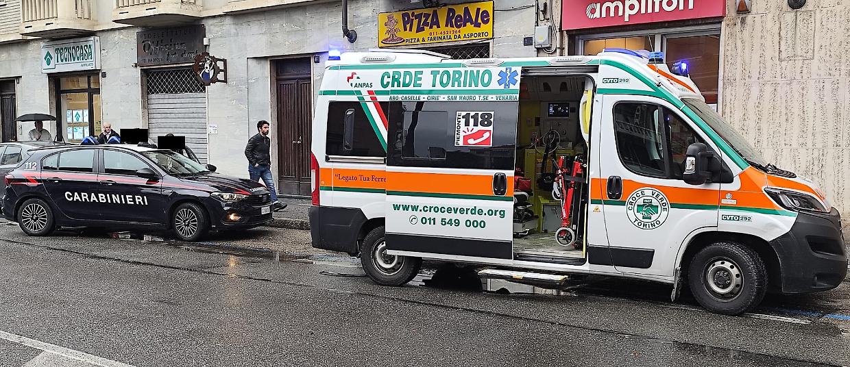 Ha un malore e si schianta con la sua Bmw contro altre due auto