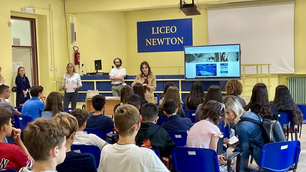 Liceo Newton di Chivasso in finale al "Mad for Science": innovazione e scienza in gara