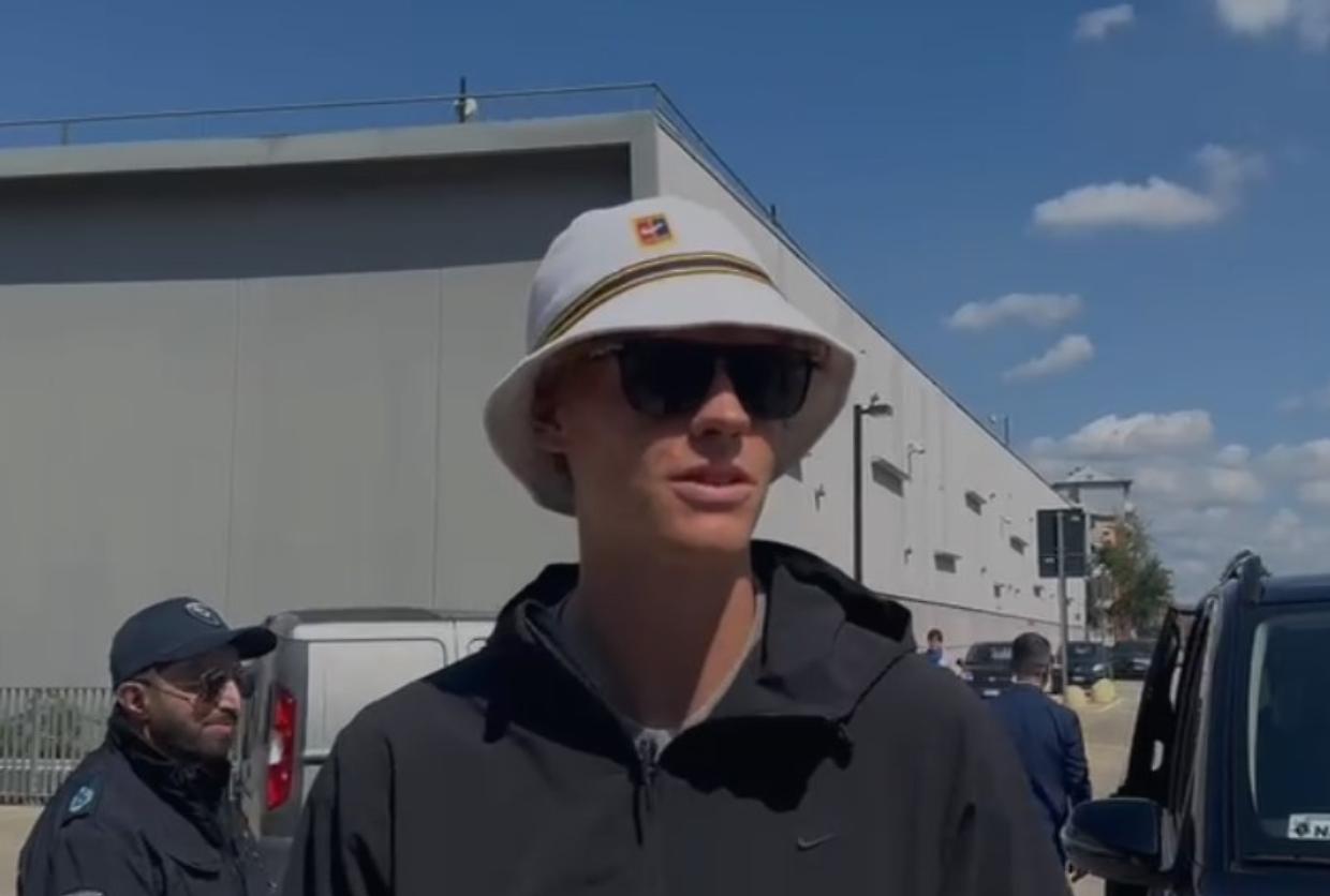 Jannik Sinner arriva al J Medical: al via le cure di riabilitazione all'anca