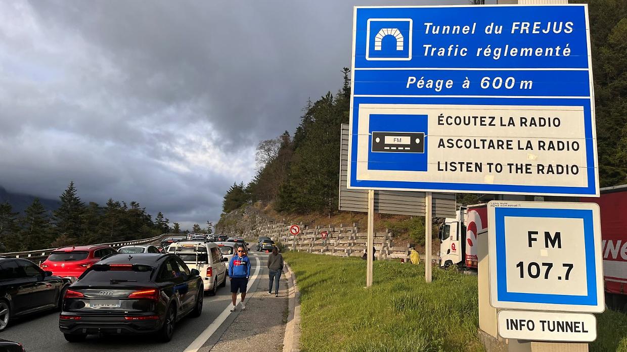 Mercoledì è andato in tilt il lato francese (7 ore di coda), ora si teme il bis su quello italiano