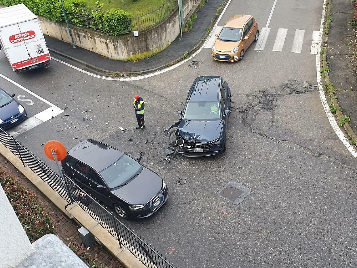 L’incrocio sembra un autoscontro: «Tre incidenti in appena 5 giorni»
