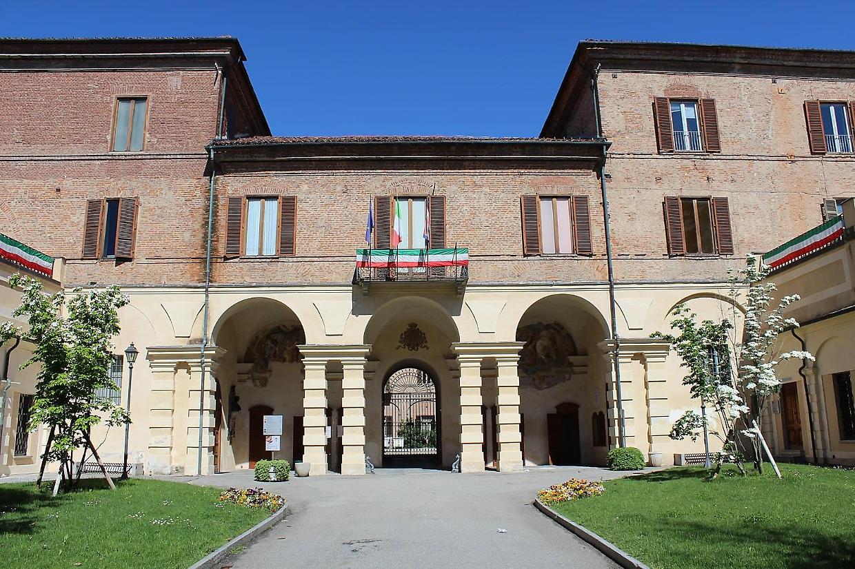 Rubatto e Vezzoso contro il bis di Sicchiero: in tre vogliono  la fascia tricolore di Chieri 