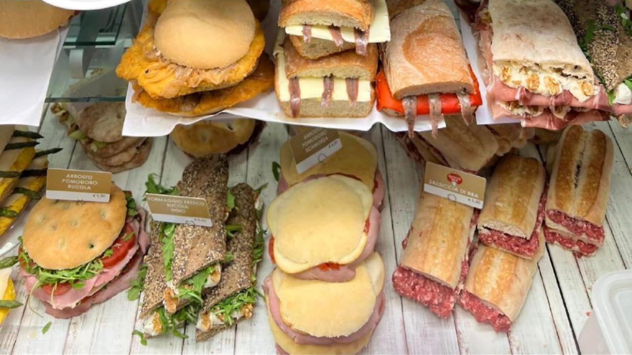 Panini a volont&agrave; (Fonte Facebook)