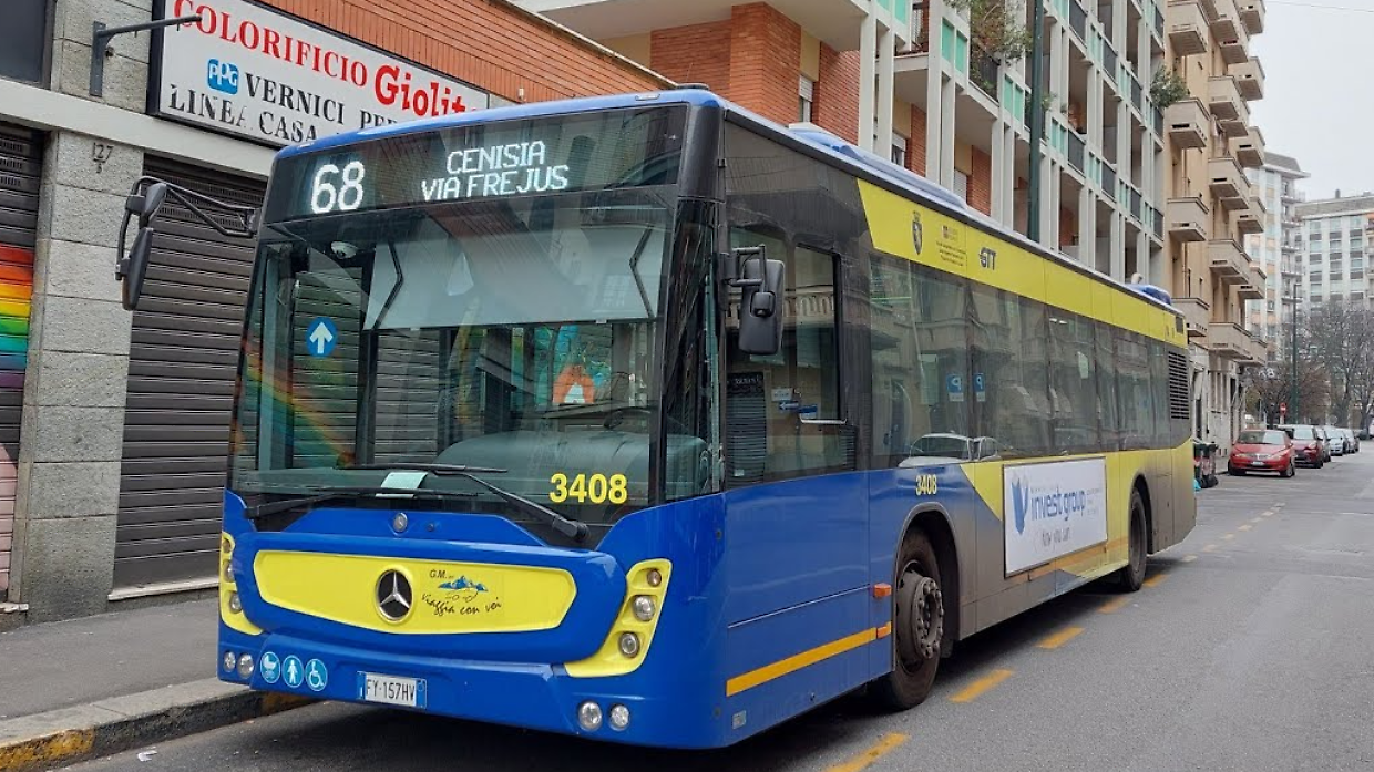 Le molestie avvenivano sul bus 68