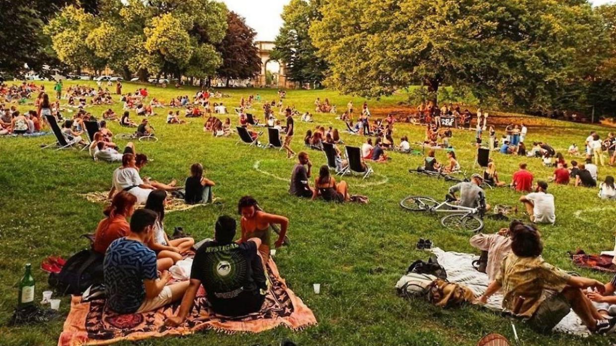 7 giovani su 10 vivono con i genitori fino ai 35 anni: "Siamo la generazione 1000 euro"