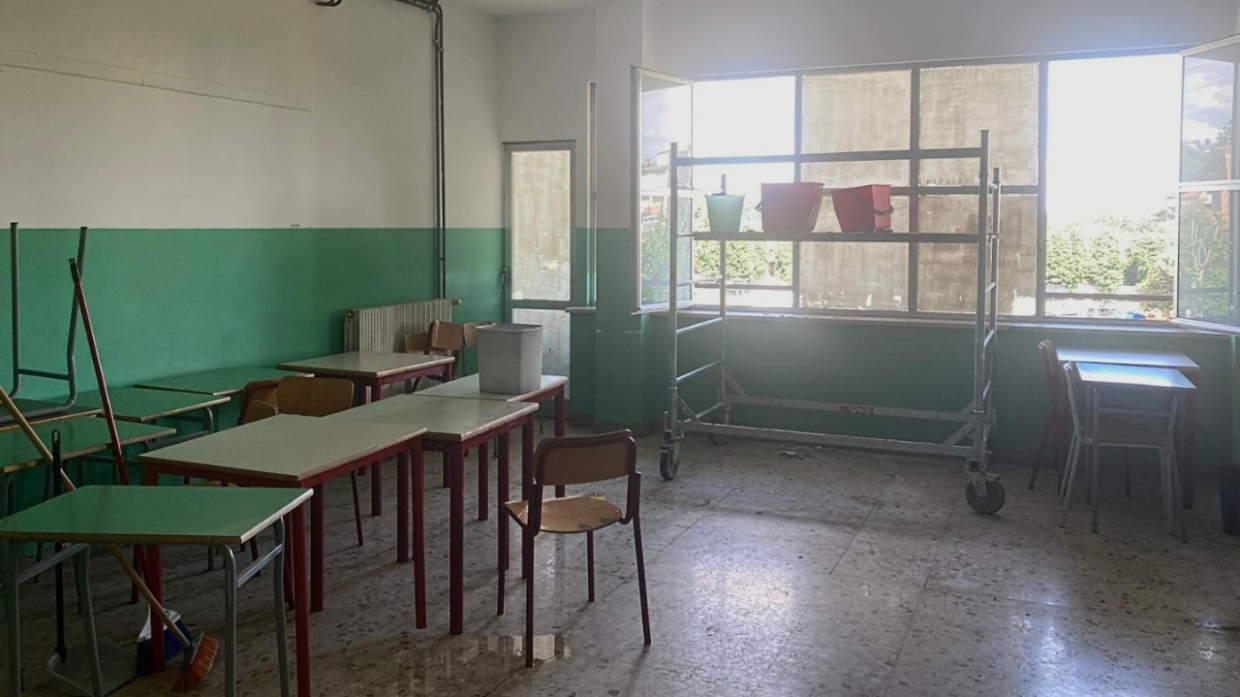 Piove dentro la scuola: quattro classi restano a casa a Caluso