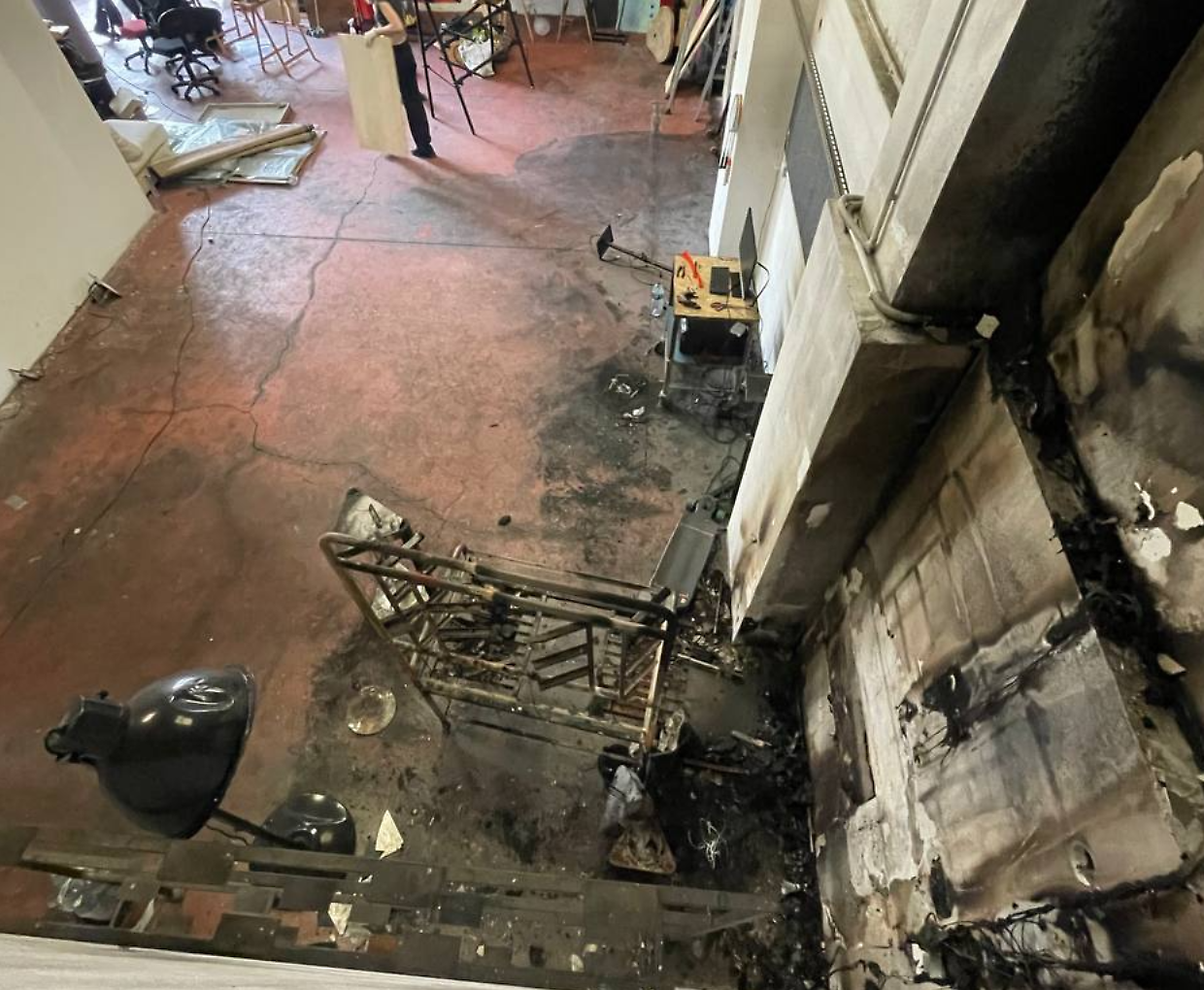 Incendio devasta i locali di Casa Sintetica