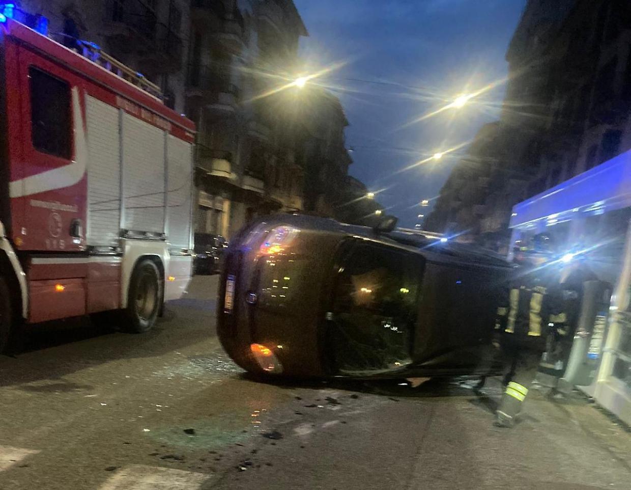 Fa ribaltare una Fiat Panda e scappa nella notte: ora è caccia al pirata della strada