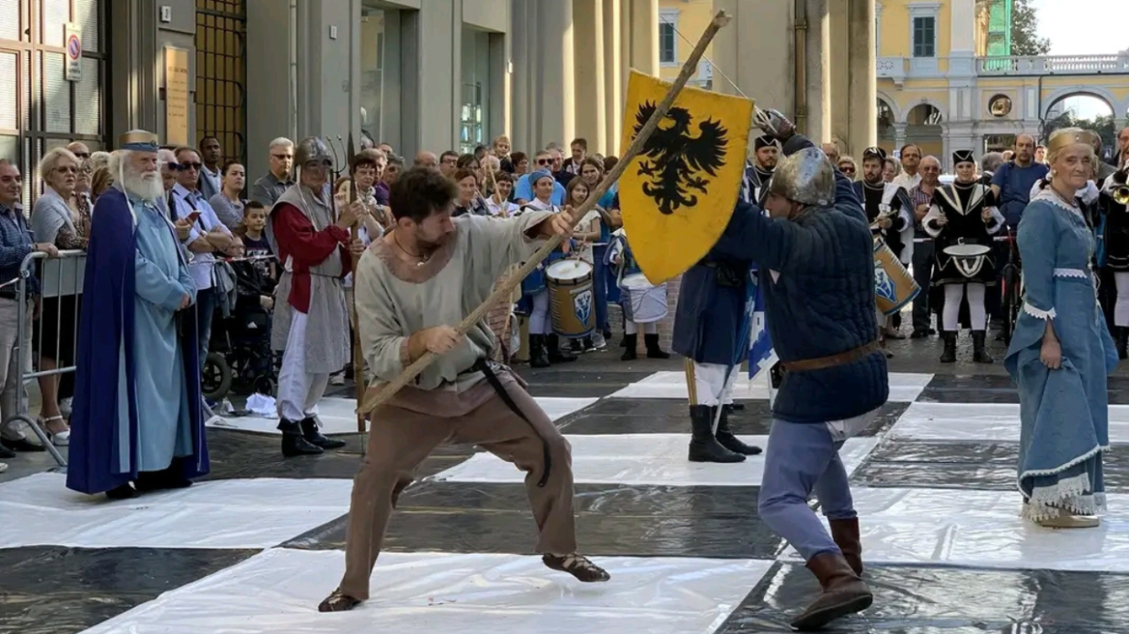 La prima edizione di "Scacchi in Piazza" a Villar Focchiardo: un evento unico che unisce storia, tradizione e gioco