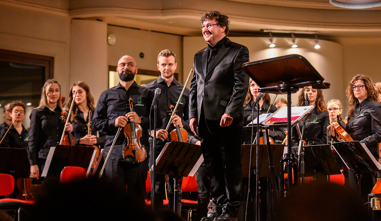 L’Orchestra diretta da Mauro Tabasso 