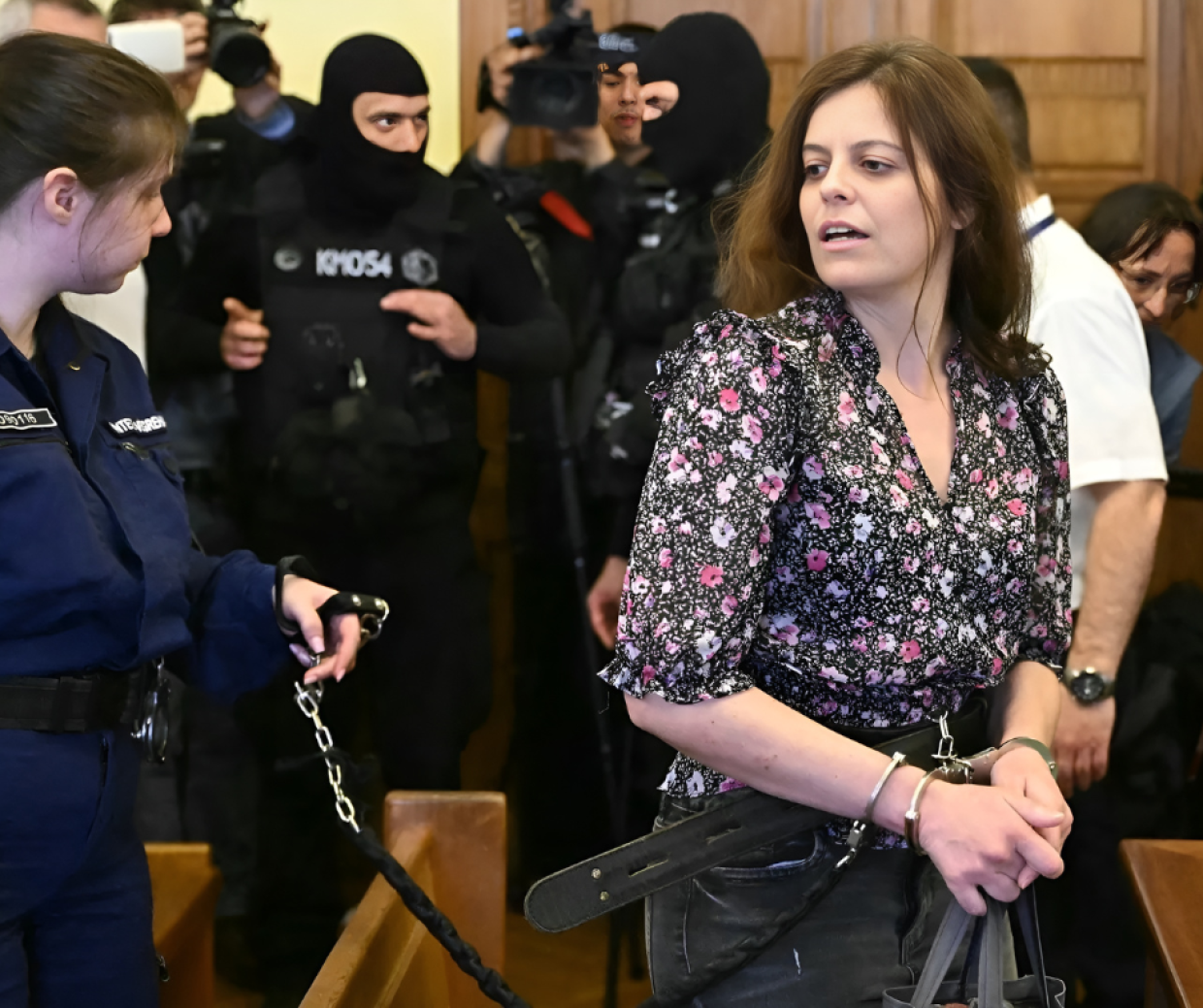 La signora con il manganello
