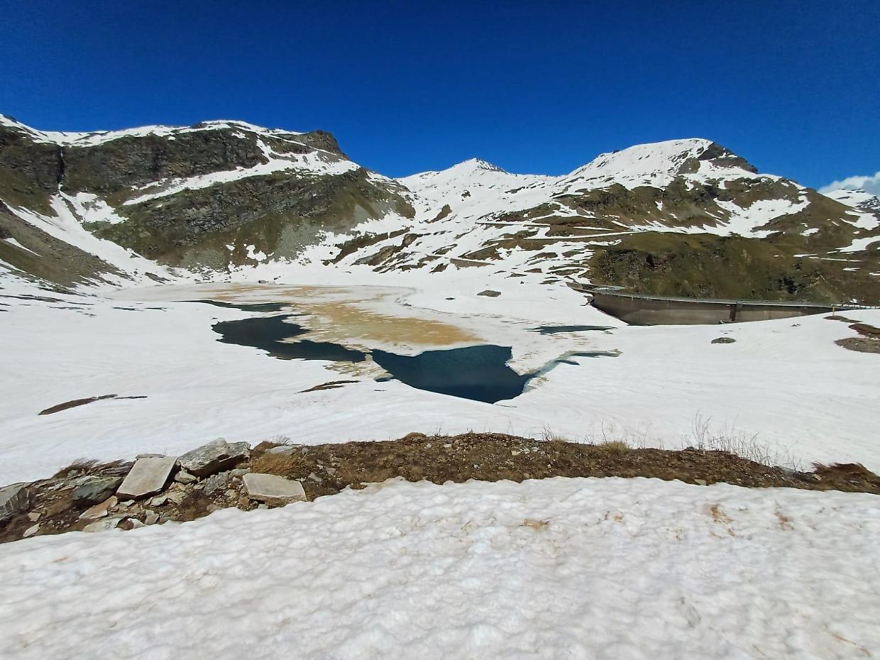 Strade d’alta quota chiuse per l’inverno: scattano i divieti sulle provinciali turistiche del Torinese