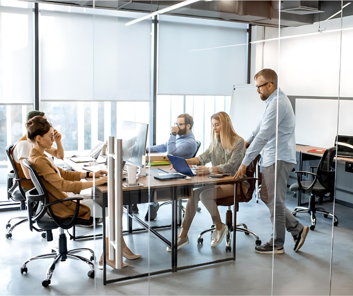 Settimana cortissima e più smart working: da Torino all'Italia la rivoluzione di Intesa Sanpaolo