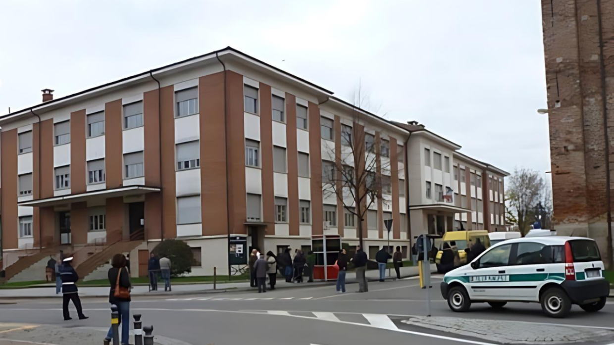 Racconigi: un nuovo impianto di illuminazione per la scuola primaria Aldo Moro