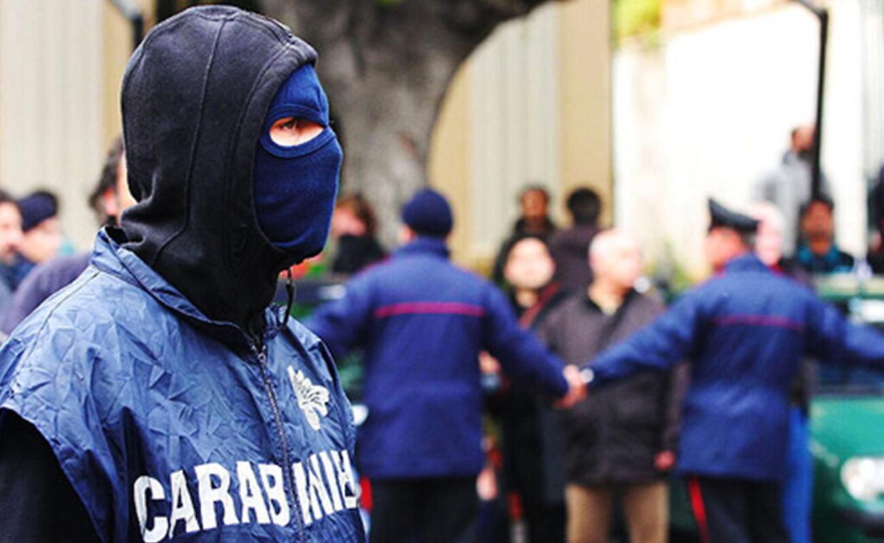 Estorsioni, rapine e una strage di 20 anni fa: mafiosi in manette anche nel Torinese