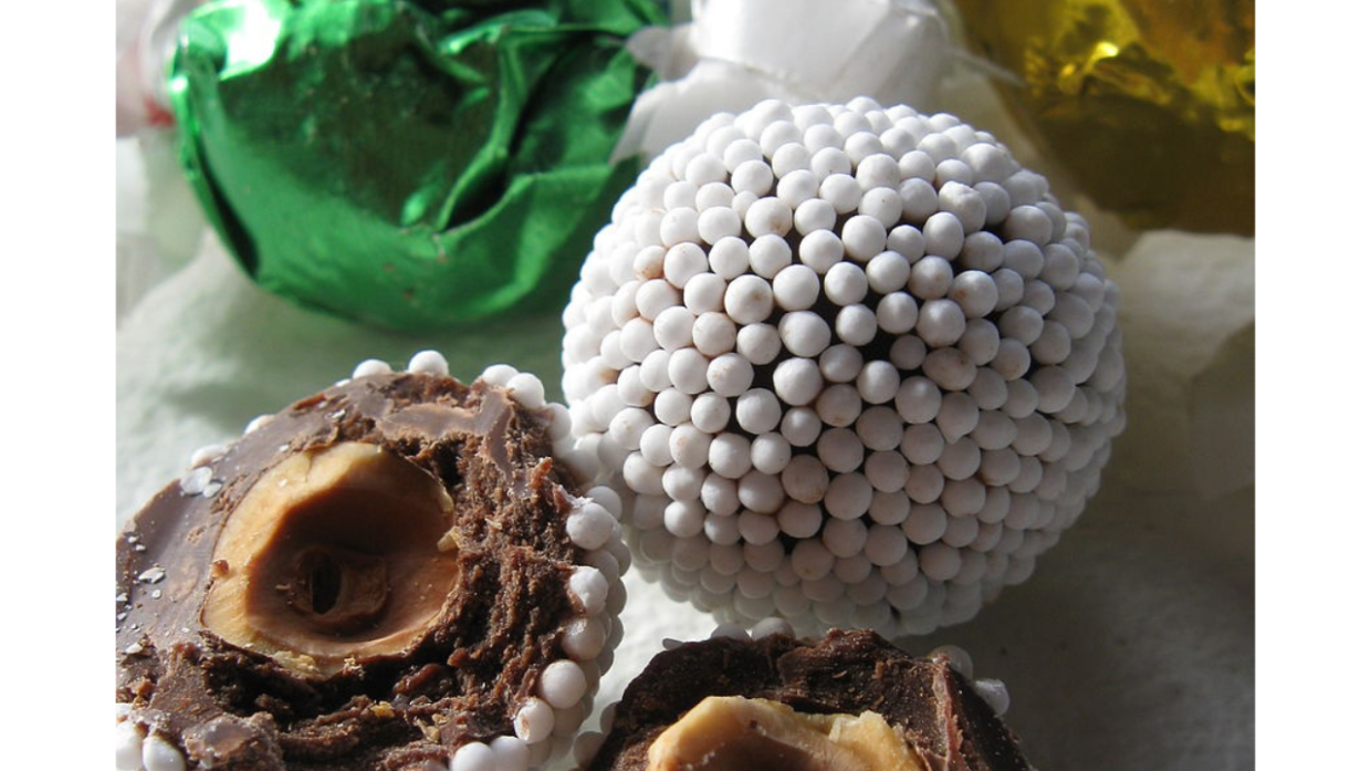 La Dolce Storia del Cri-Cri: Un Cioccolatino dal Cuore di Nocciola e Amore