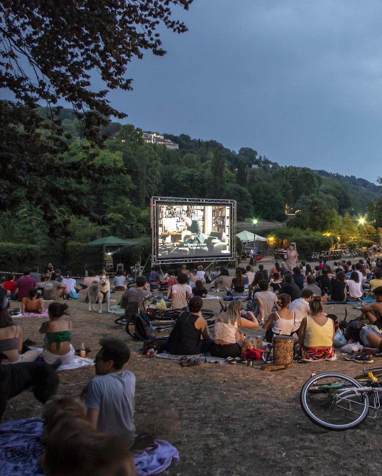 Cinema all'aperto all'Imbarchino: i film d'autore da godersi nel verde del Parco del Valentino