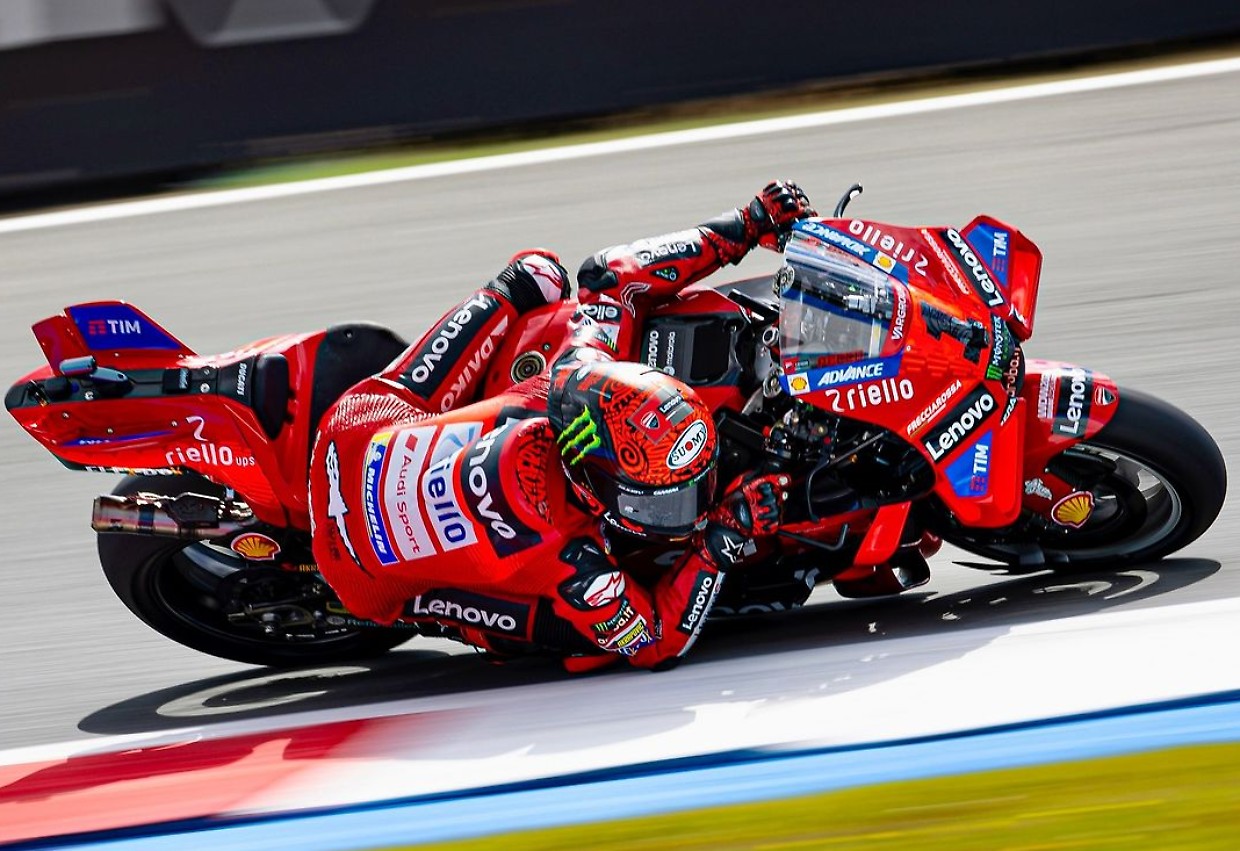 MotoGp, Pecco Bagnaia si fa il doppio regalo di nozze! Ecco cosa è successo nel Gp di Germania