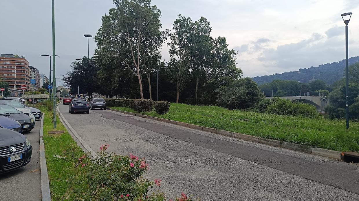 Lavori di riasfaltatura al palo,