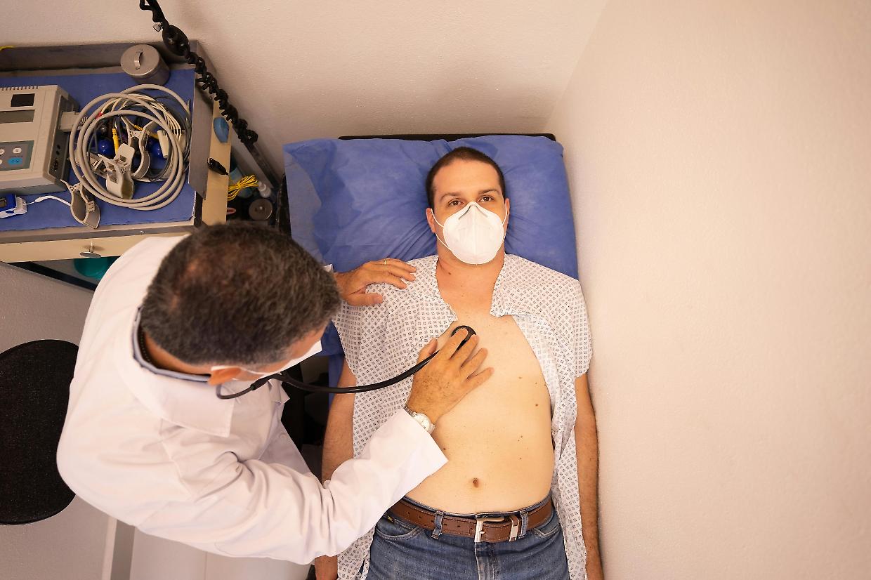 Un anno per una visita dal cardiologo: «Ci salviamo solo con i centri privati»