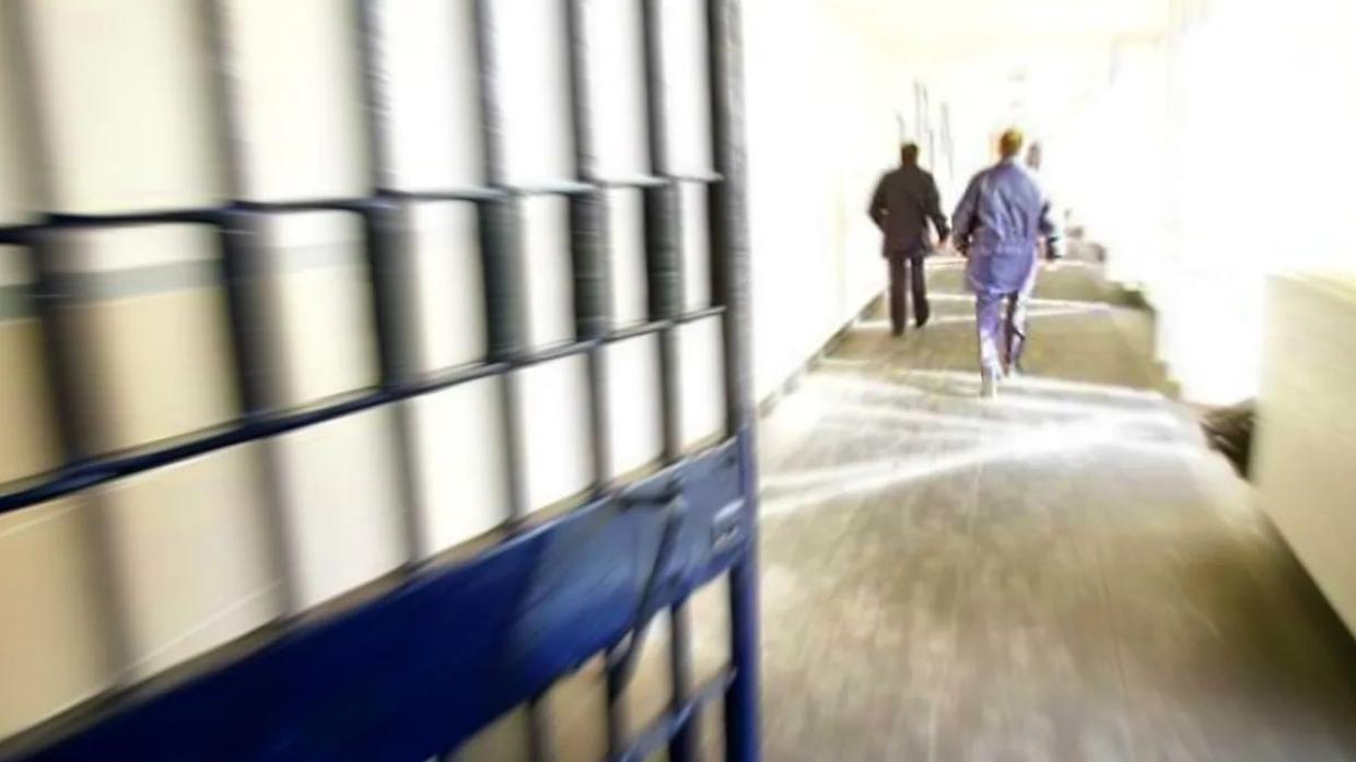 Niente docce, infezioni e suicidi: "Così il carcere è l'università del crimine"