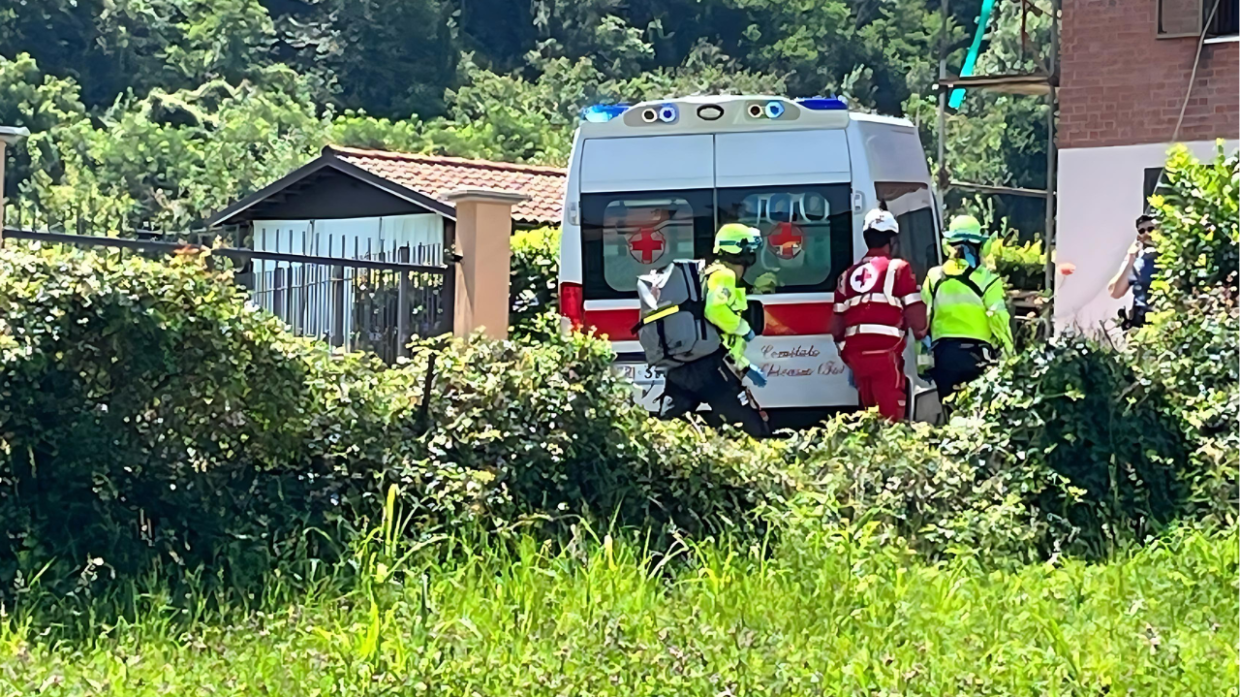  San Raffaele Cimena: operaio cade da un ponteggio, trasportato al Cto