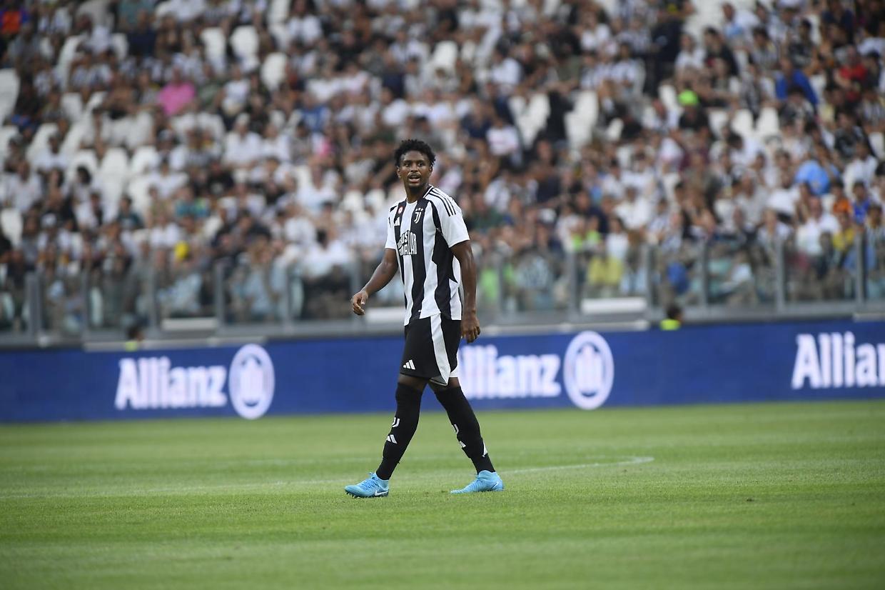 Il nuovo difensore della Juventus, Juan Cabal