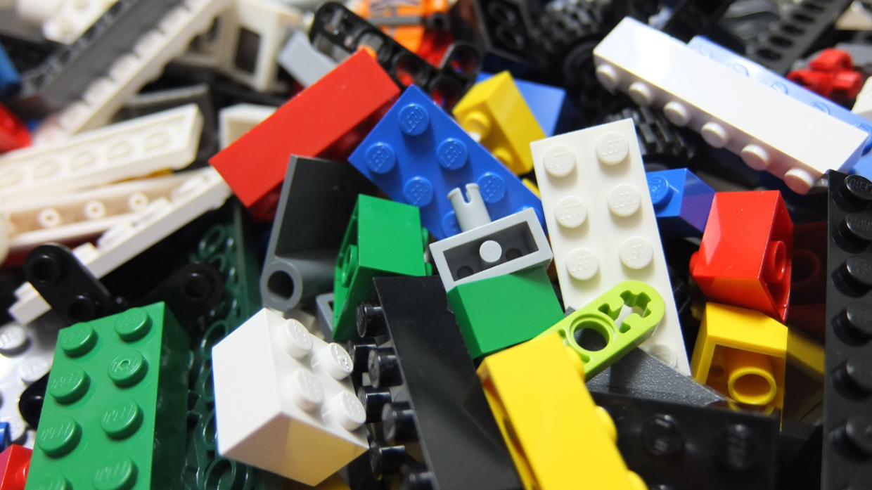 Lego, una giornata a Pragelato per giocare e ammirare i mattoncini . E ci sono anche le BrickOlimpiadi 
