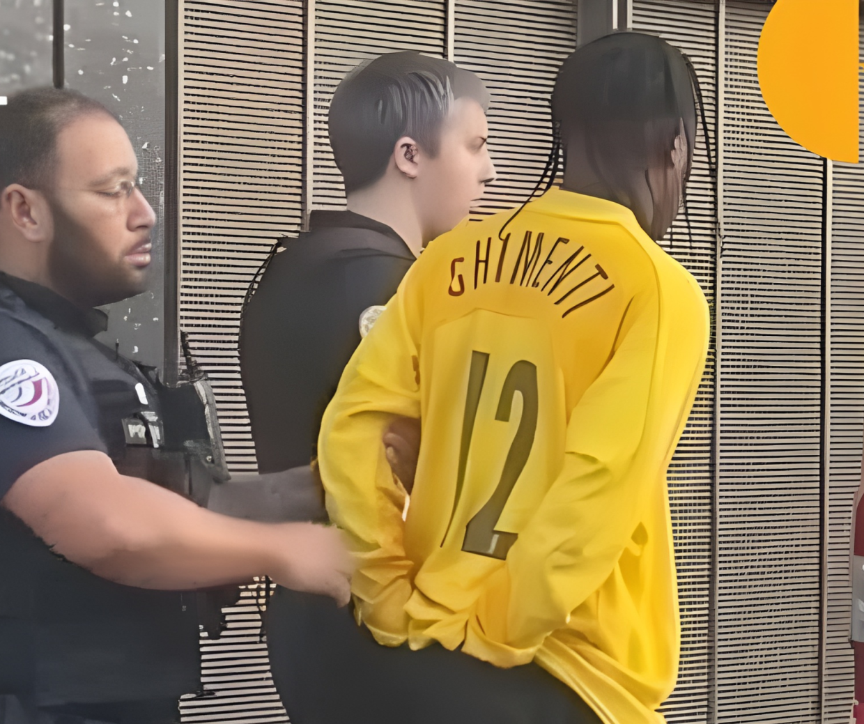 Travis Scott: Notte Brava a Parigi con Maglia Juve, Arresto e Rissa al Four Seasons