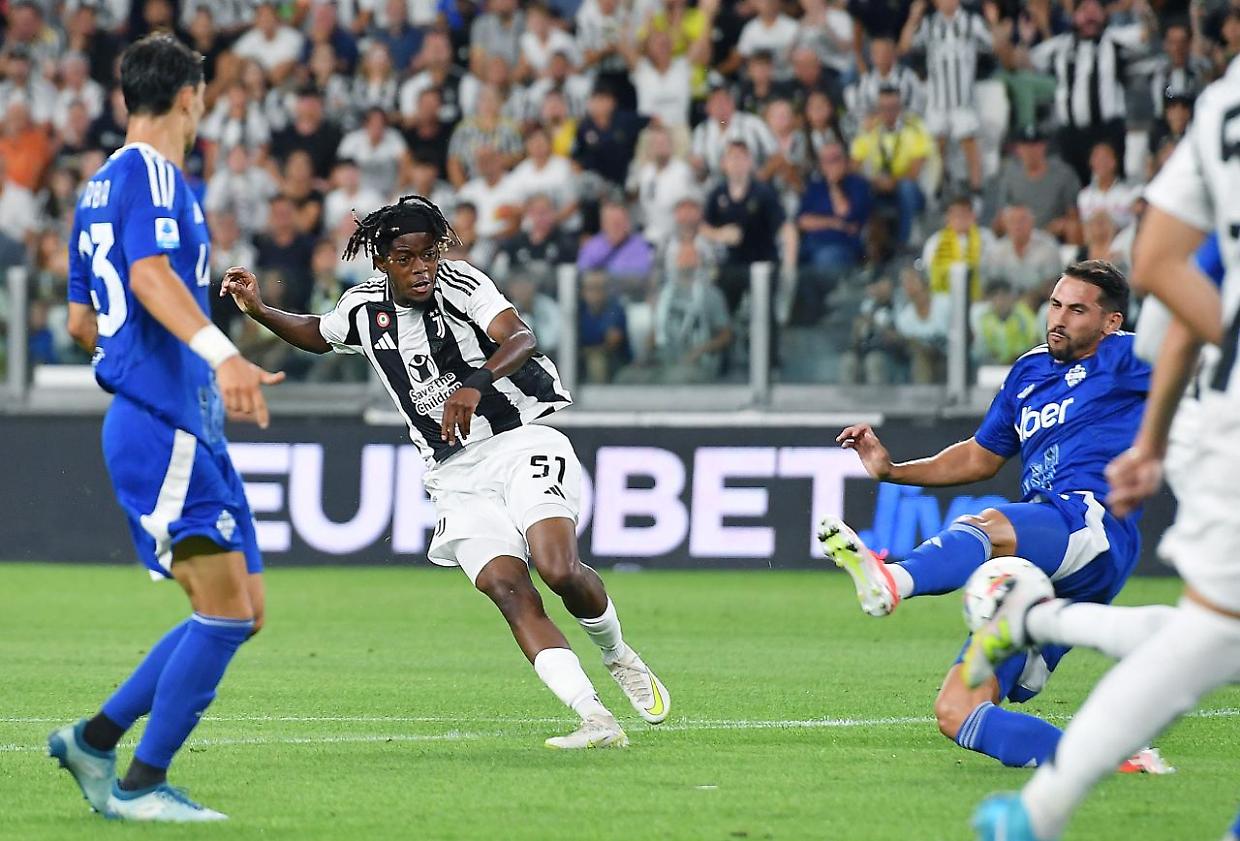 Il giocatore della Juventus, Samuel Mbangula