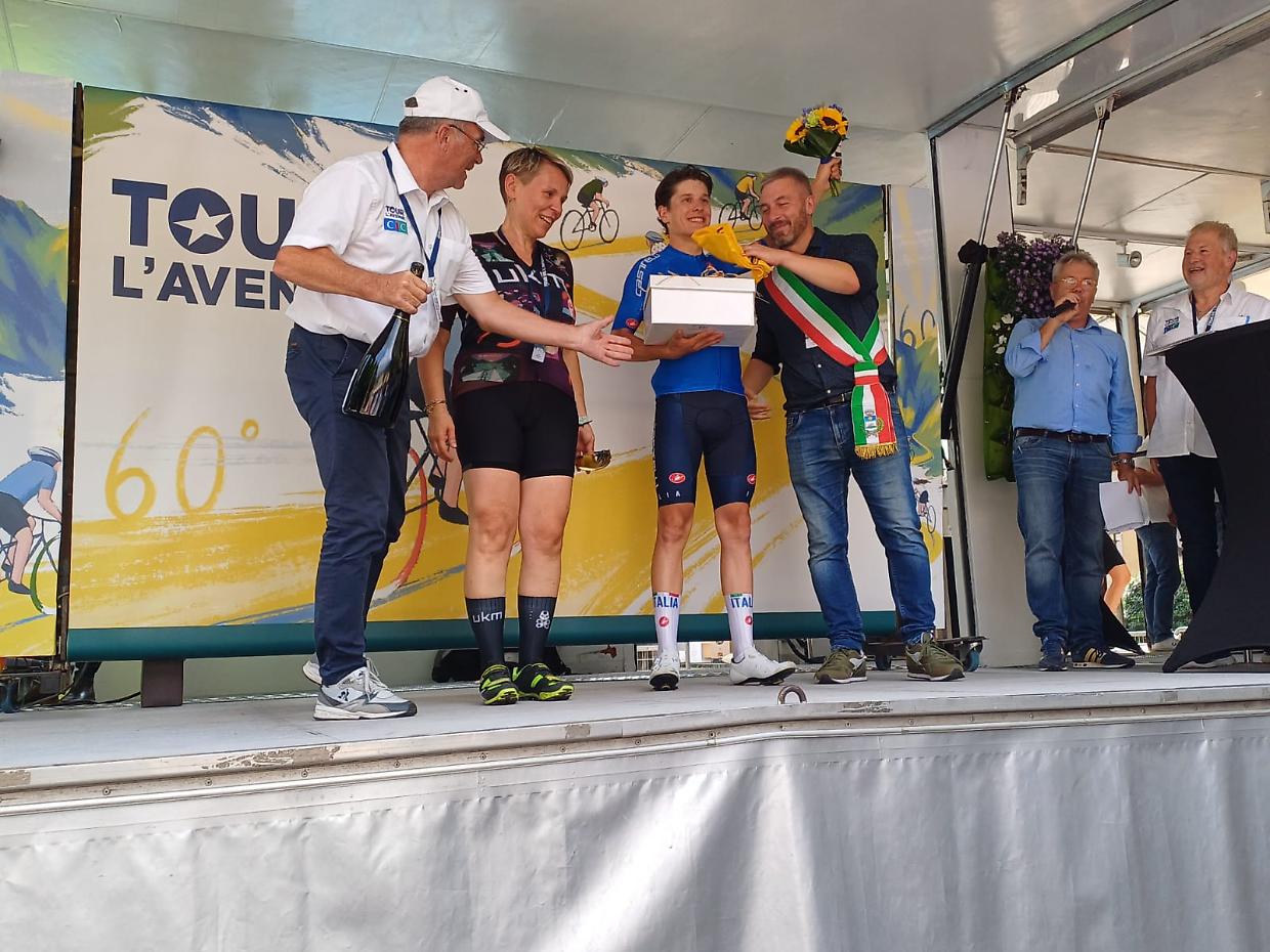 Il Tour de l'Avenir parla italiano: a Condove vince il 21enne Florian Samuel Kajamini 