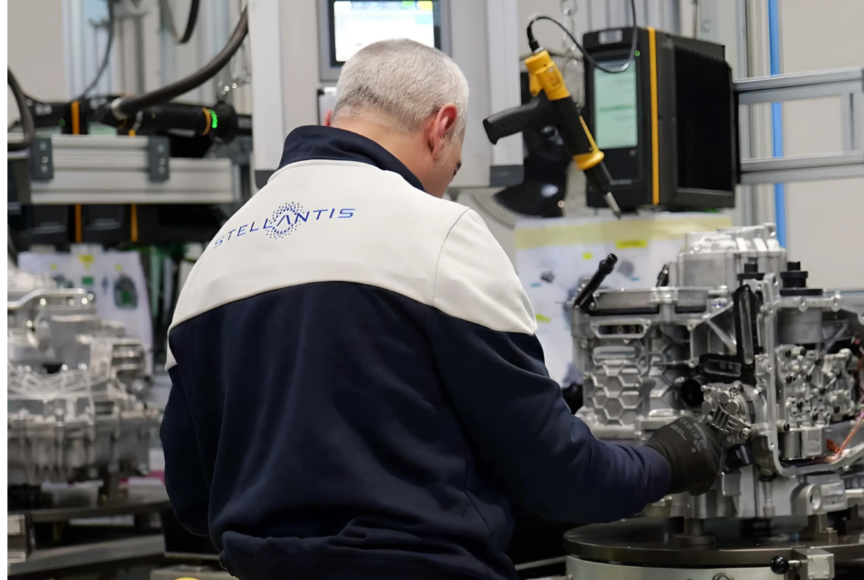 L'infortunio è avvenuto presso la linea 3, alla postazione 110, in corso Settembrini 