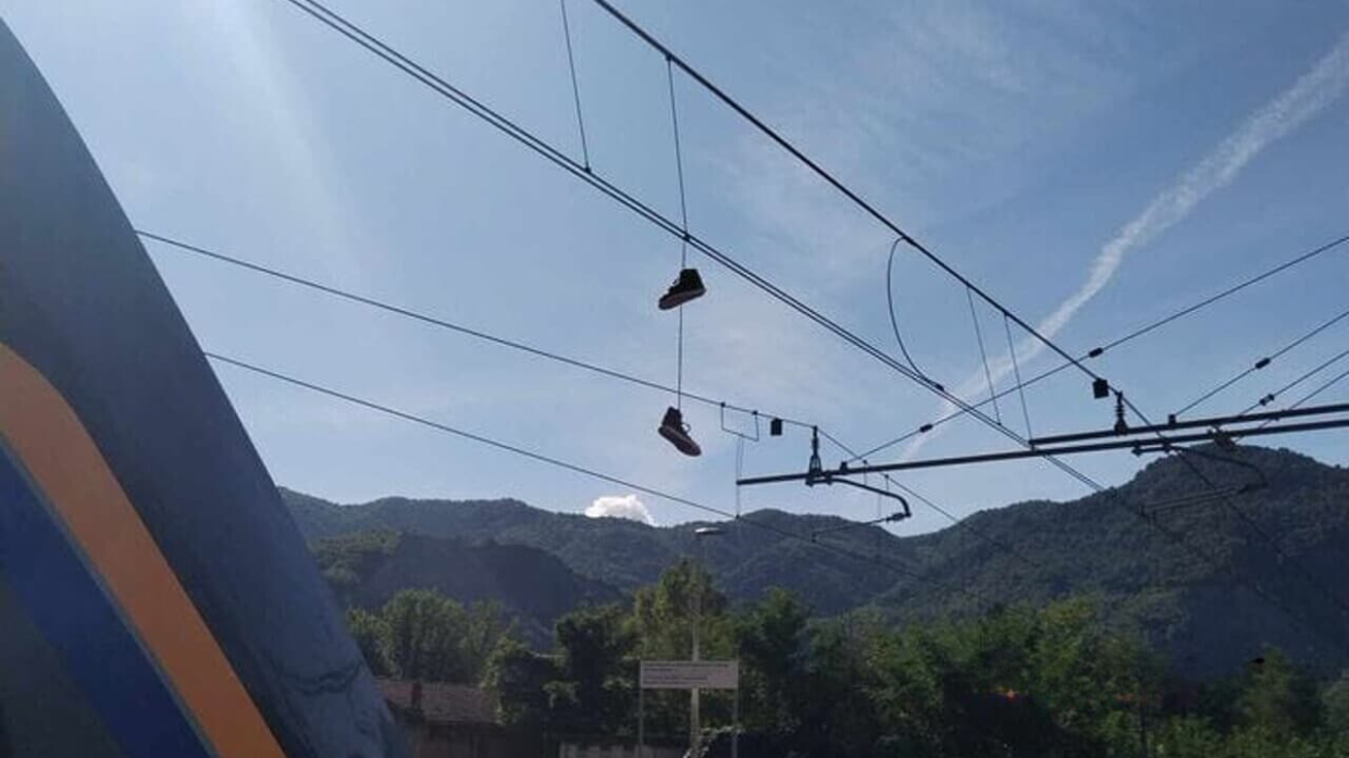 Pendolari in rivolta sulla linea Sfm1 Chieri-Torino: un viaggio tra disservizi e promesse non mantenute