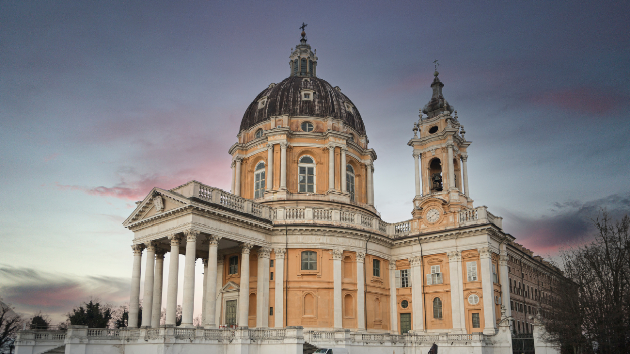 La Basilica di Superga amplia gli orari: aperture serali straordinarie per tutto il mese di agosto