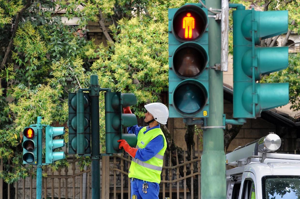 Arrivano 50 sensori per ipovedenti agli incroci semaforici 