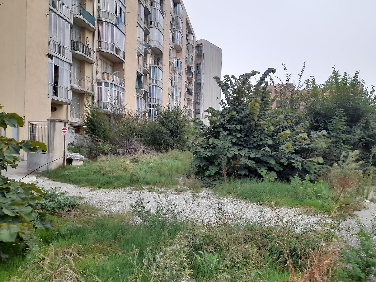 Il giardino fantasma di via Col di Lana