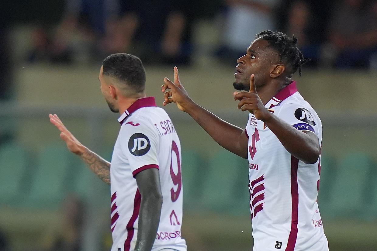 I due attaccanti del Torino, Antonio Sanabria e Duvan Zapata