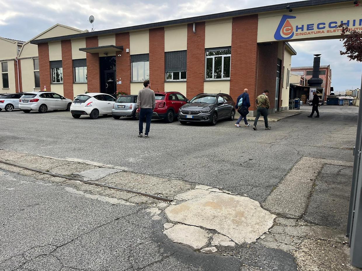 Tragedia in fabbrica, operaio di 57 anni muore in provincia di Torino