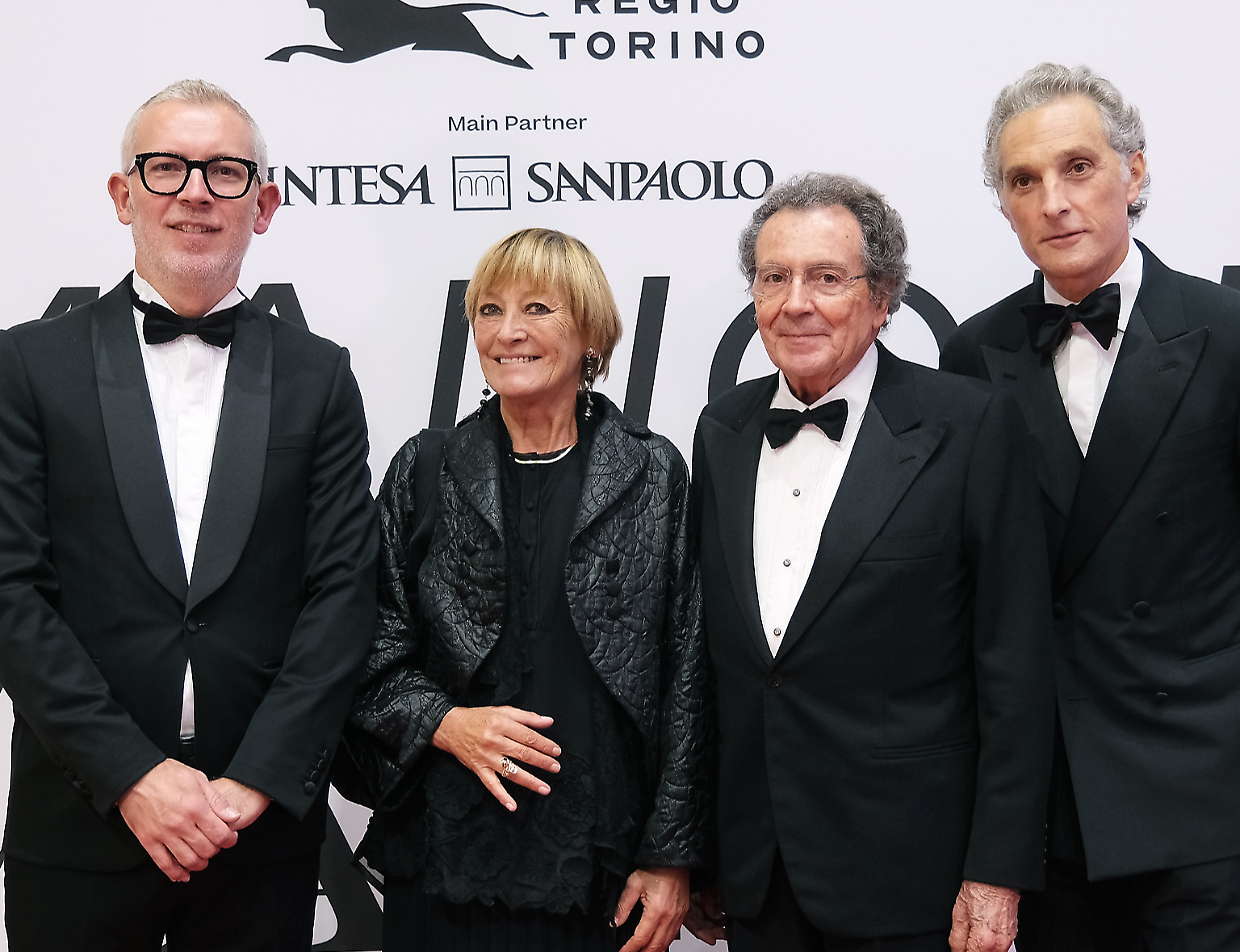 Smoking e Paillettes per la prima di Puccini al Teatro Regio