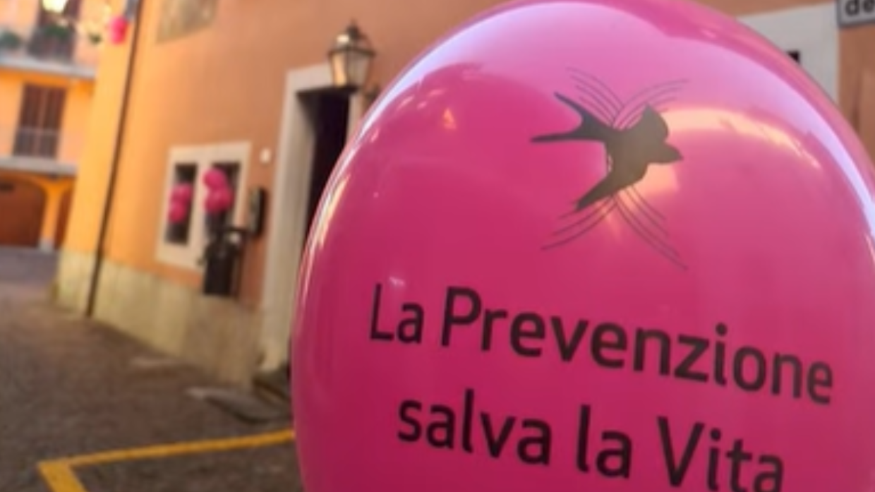 Vinovo si Tinge di Rosa: Un Mese di Prevenzione per il Tumore al Seno