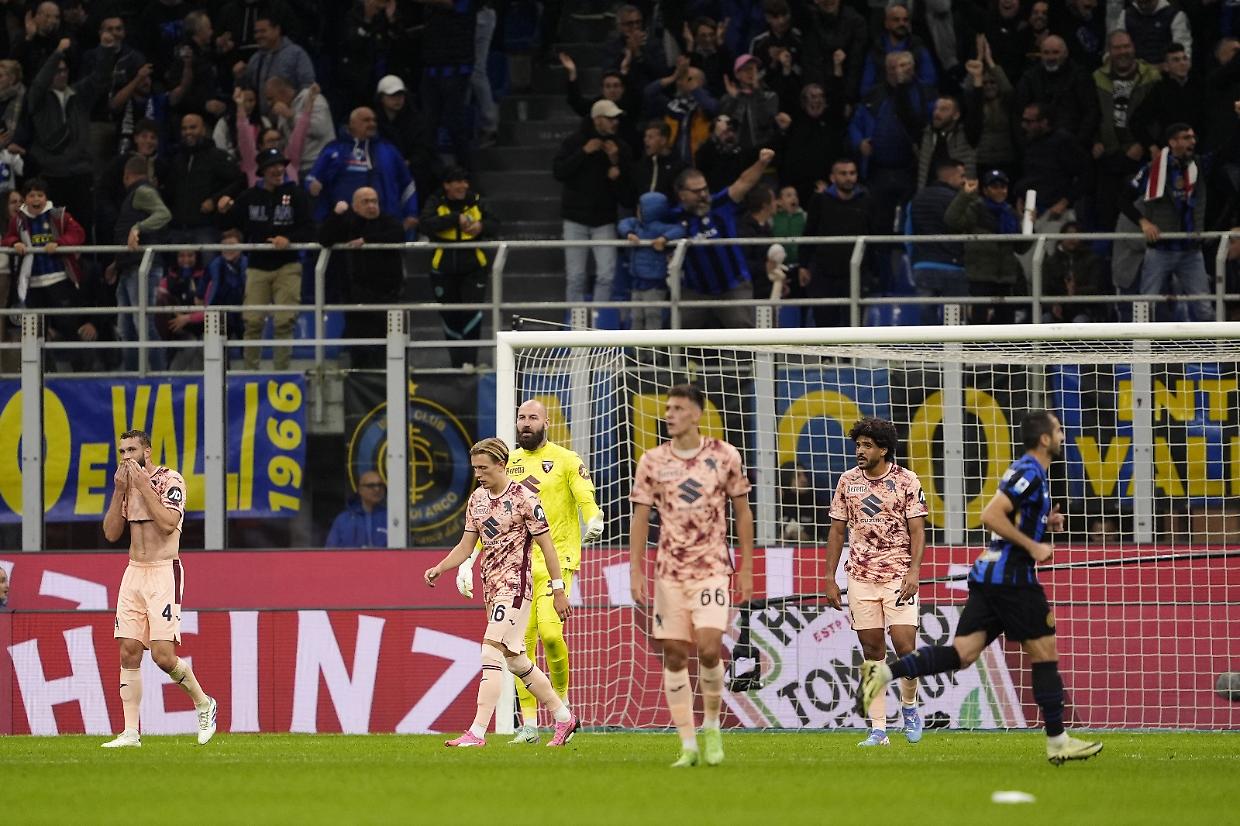 Il Torino cade a San Siro, con l'Inter sono fatali altre distrazioni (foto LaPresse)