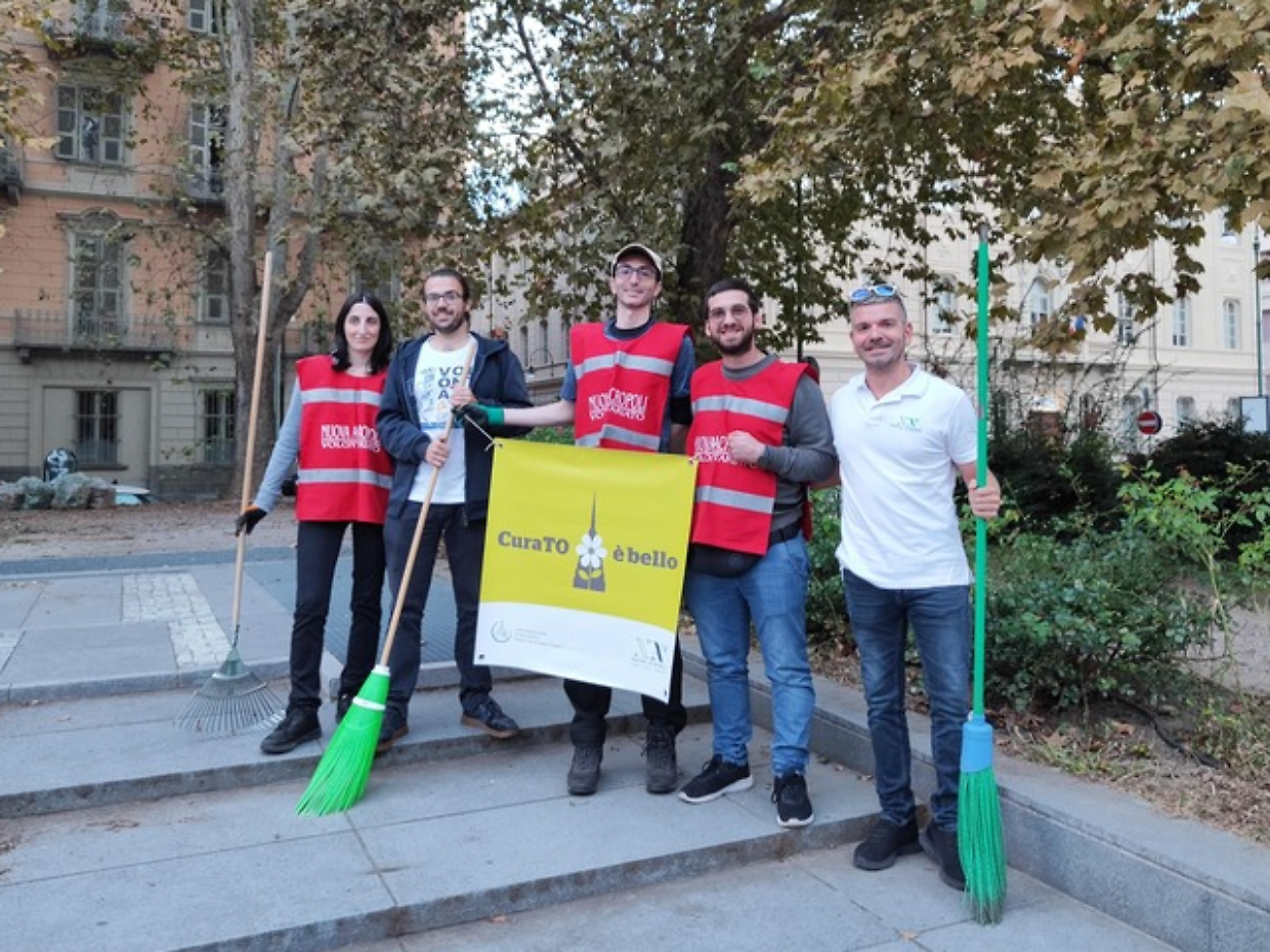 Il progetto "CuraTO è bello" ridà vita al verde di piazza Arbarello