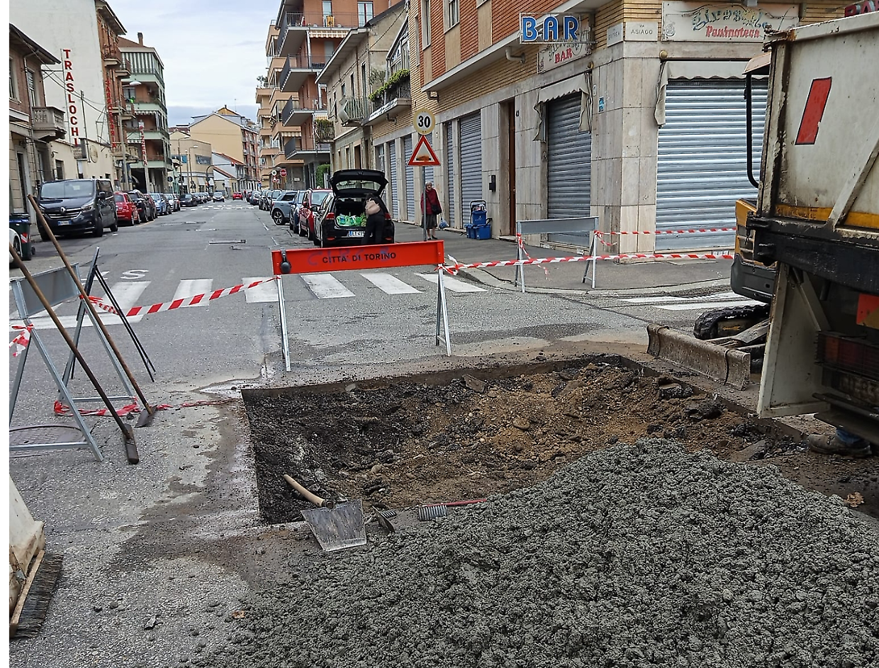 La maxi buca di via Asiago
