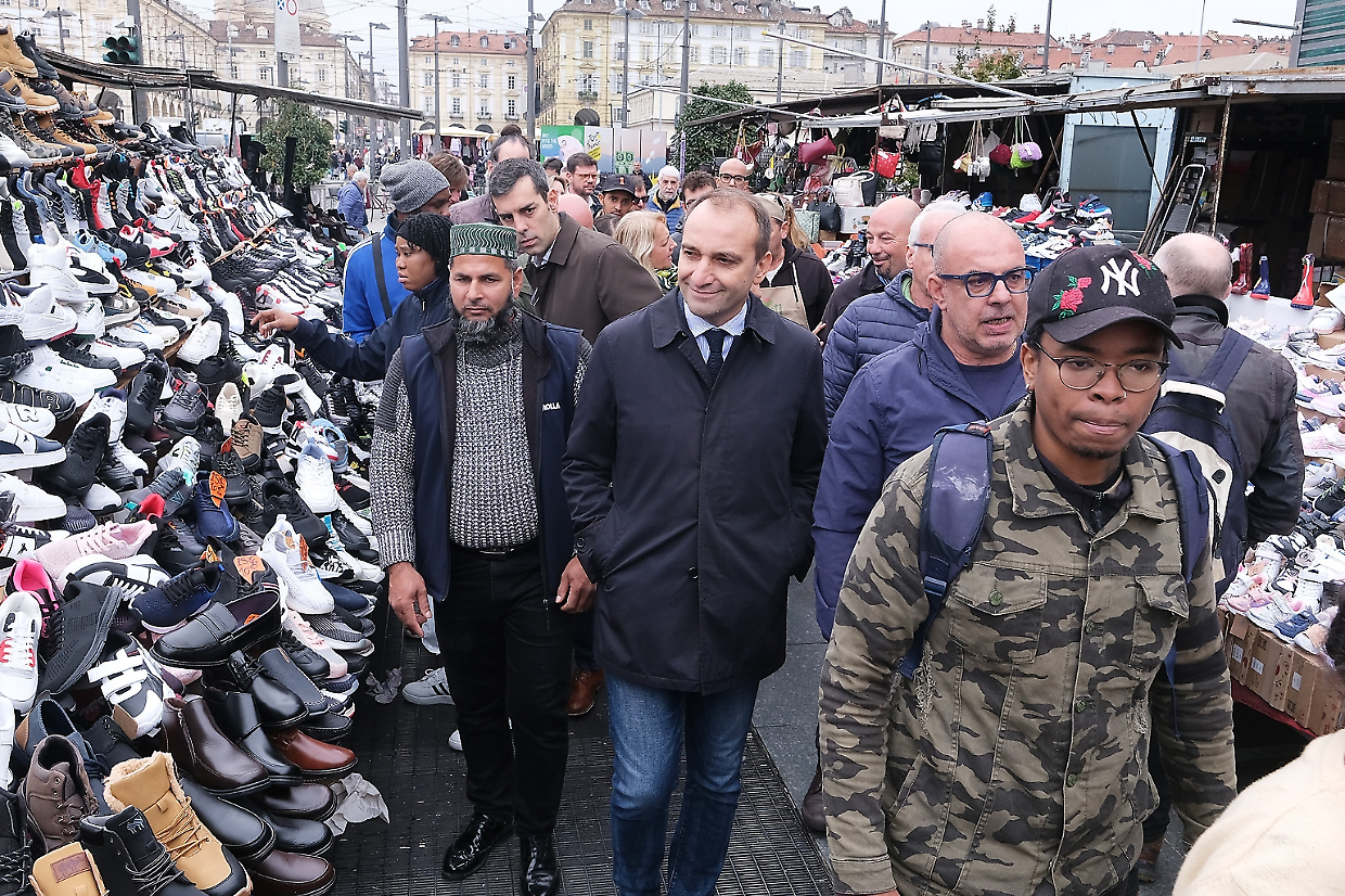 Il sindaco Lo Russo a Porta Palazzo