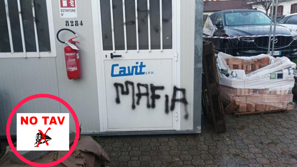 Cantiere della Cavit vandalizzato ad Avigliana: la firma è No Tav